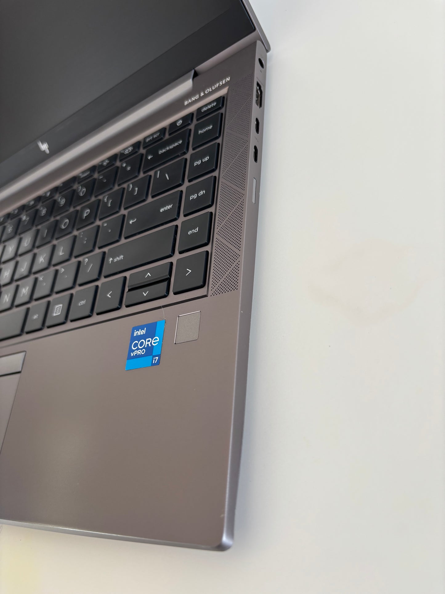 HP ZBook Firefly 14 G8 i7-1185G7 Électro 93