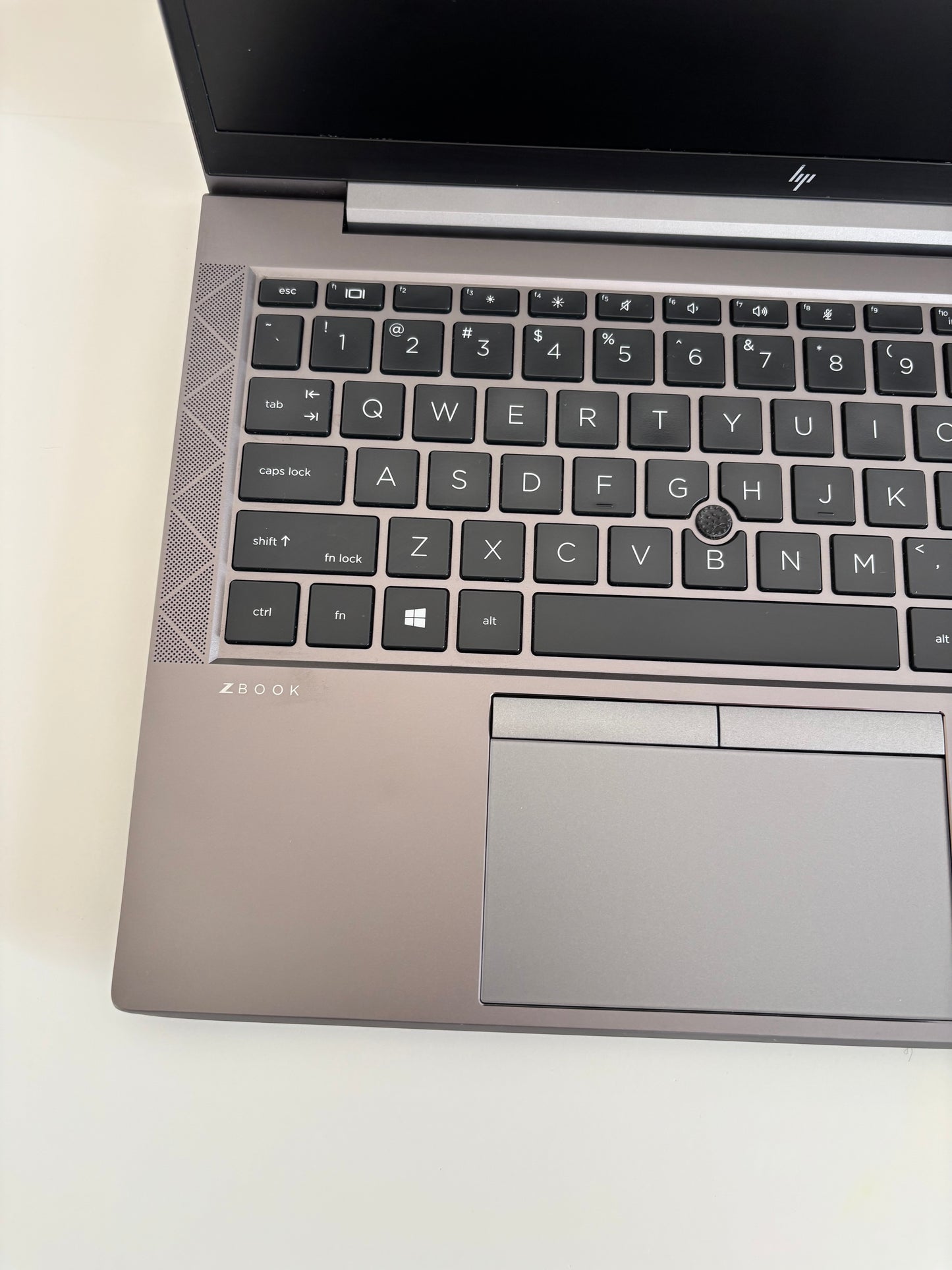 HP ZBook Firefly 14 G8 i7-1185G7 Électro 93